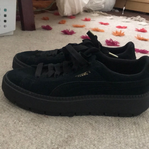Puma suede platform shoes size 9 black - Picture 2 of 7